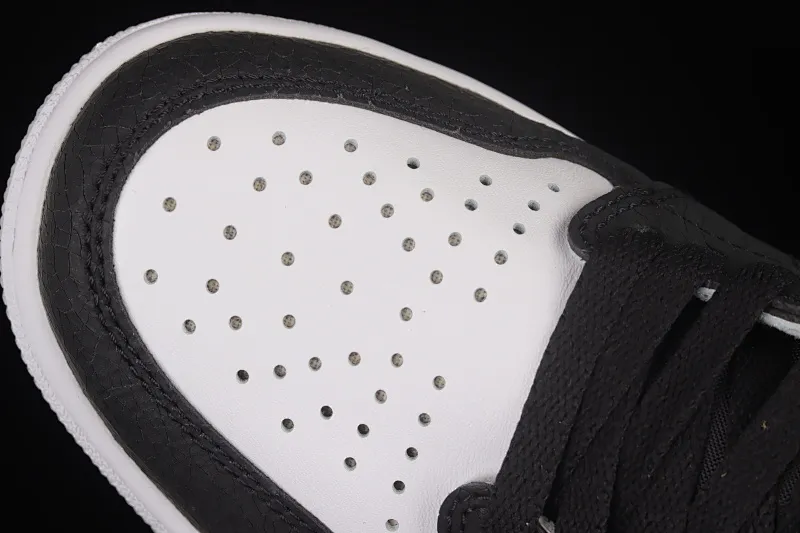 All categories Air Jordan Jordan series basketball shoes Air Jordan 1 High Air Jordan 1 High OG "Stage Haze" AJ1 Joe 1 black and gray toe 555088-108